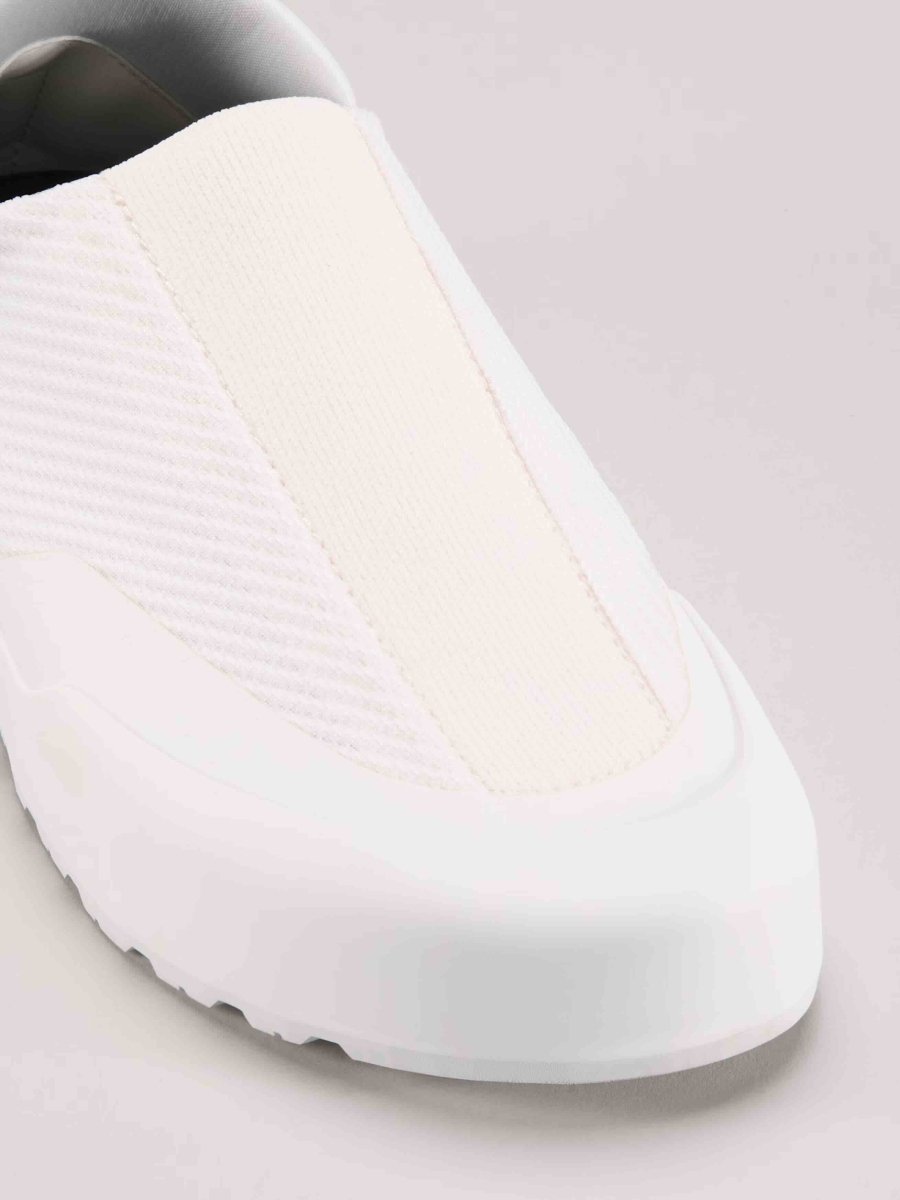 Kragg Shoe Women's Arctic Silk/Arctic Silk - Arc'teryx Australia