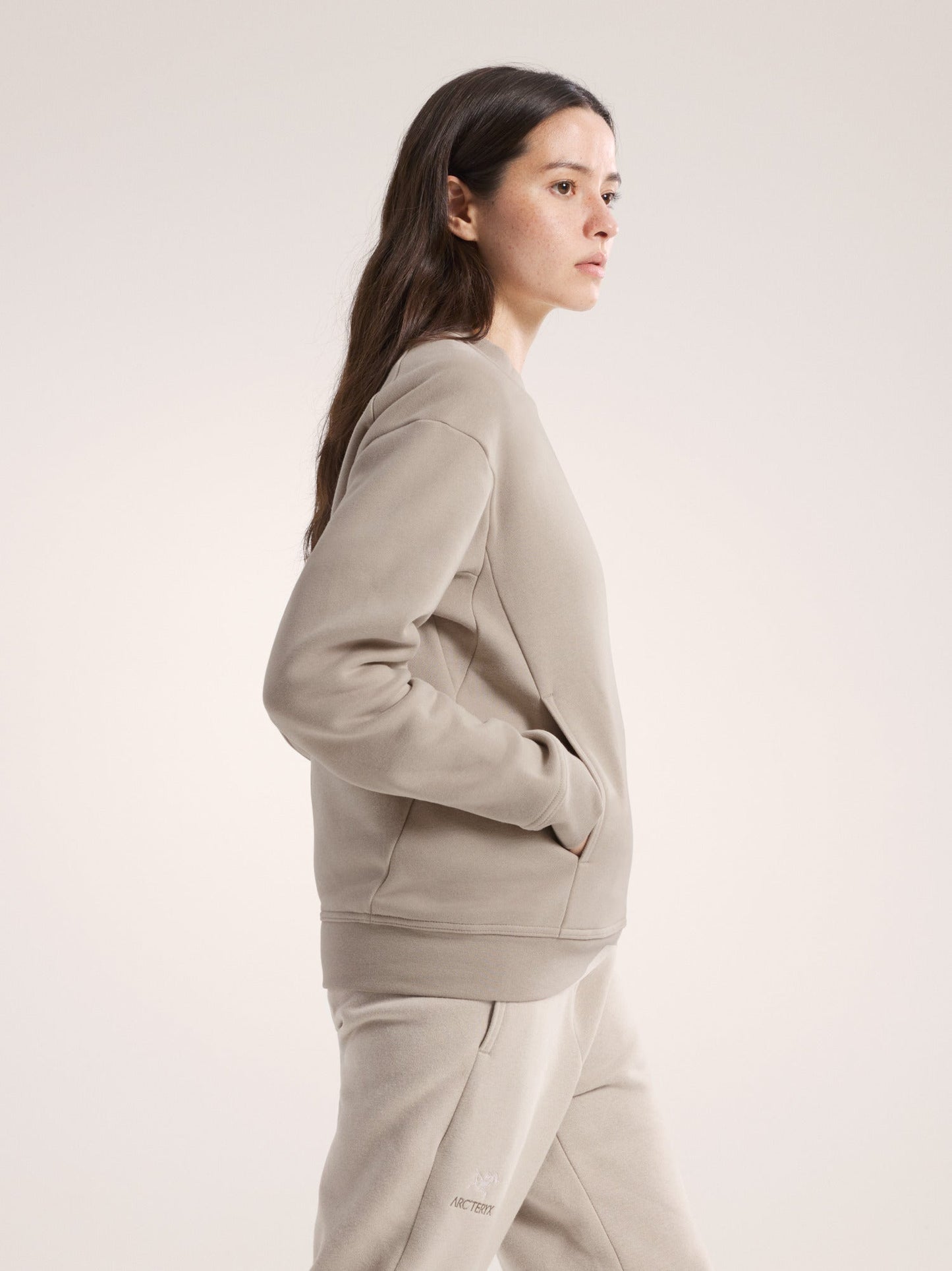 Emblem Fleece Crew Women's