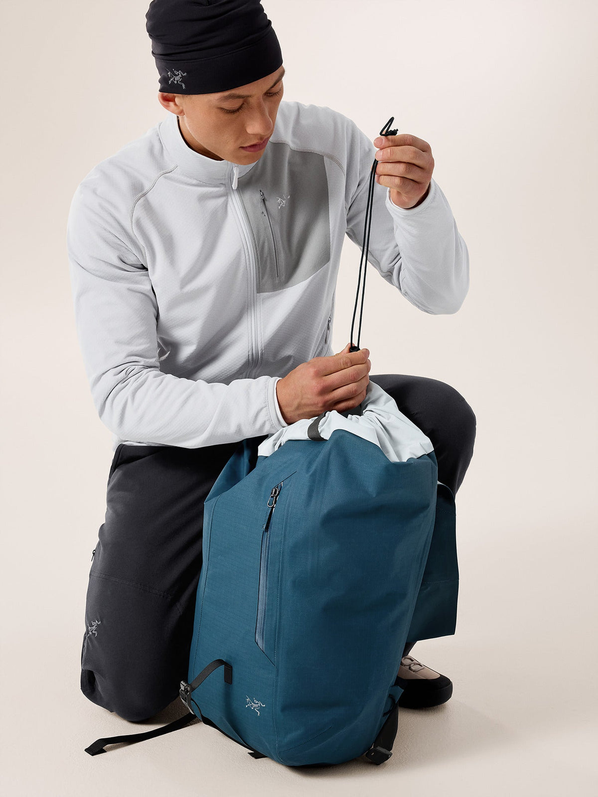 Arc'teryx Weather resistant Granville 25 Backpack Blue Green ...