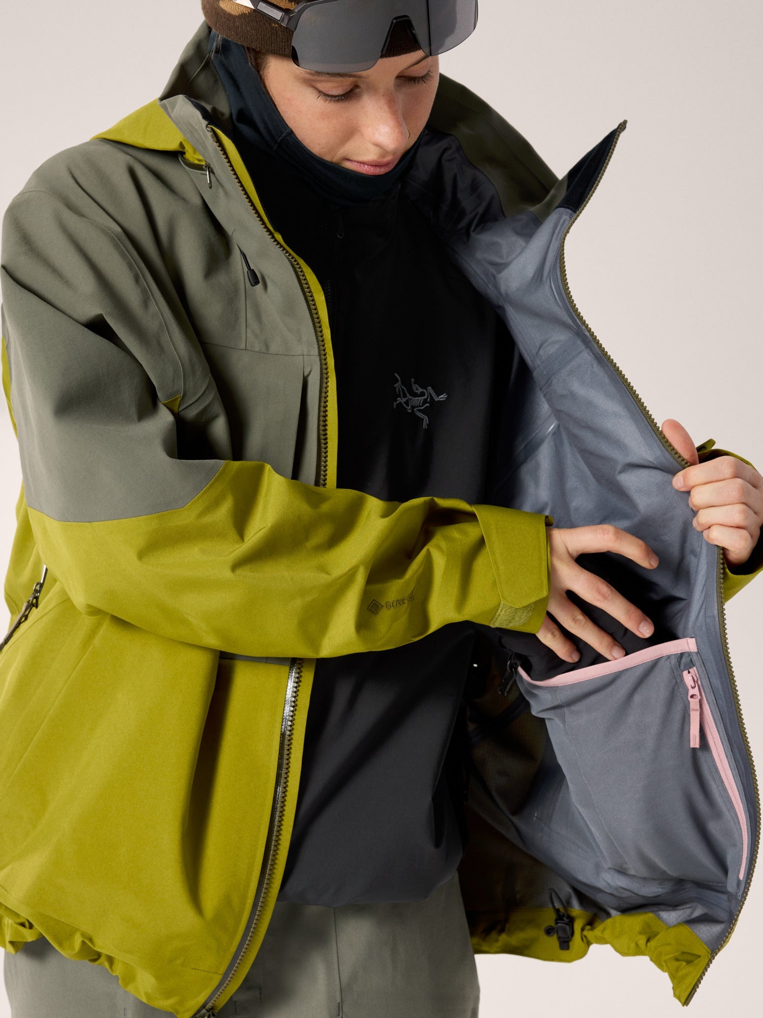 Incendia Jacket Women's