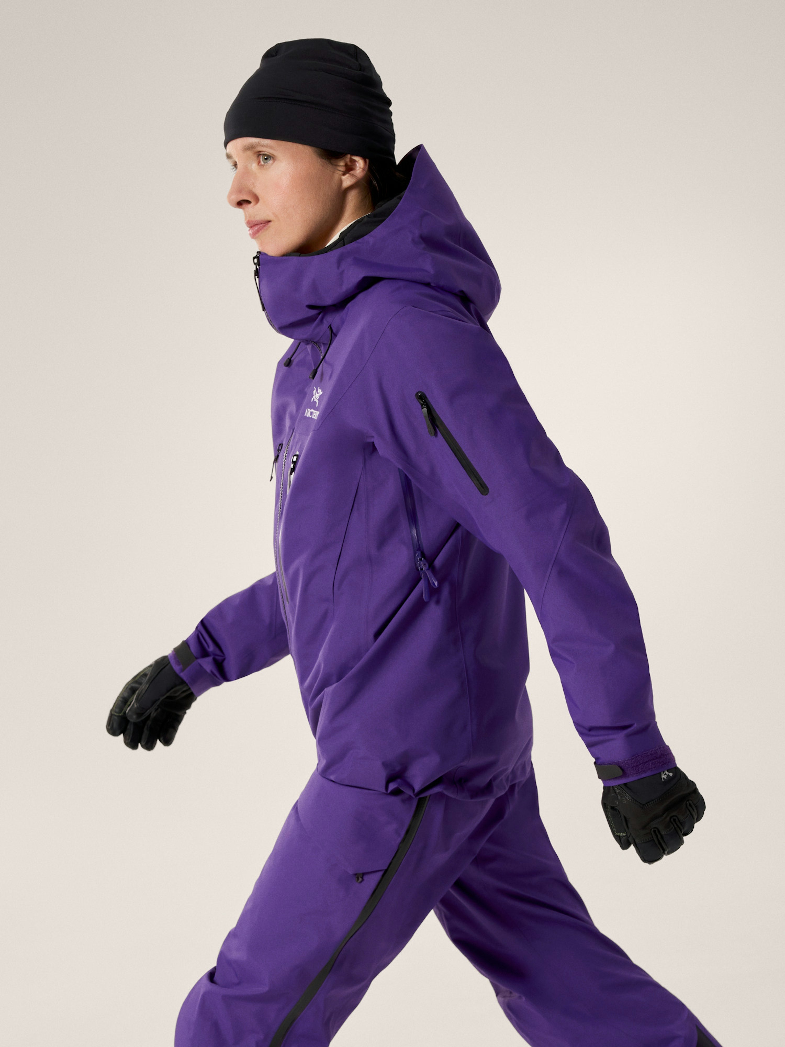 Arc'teryx Women's Waterproof Alpha SV Jacket Purple – Azalea