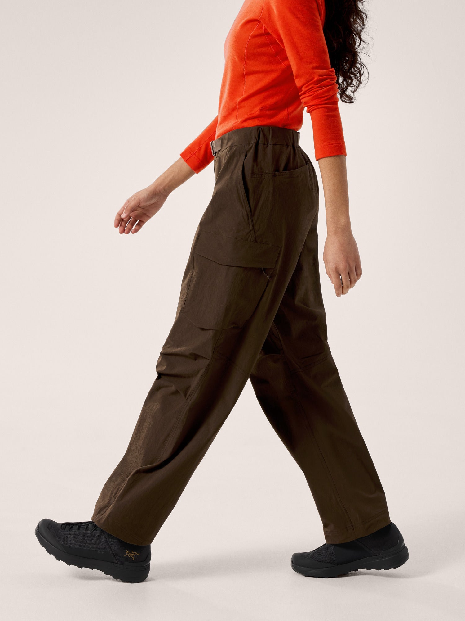 Arc'teryx Women's Weather resistant Leutia Pant Dark Brown – Carob