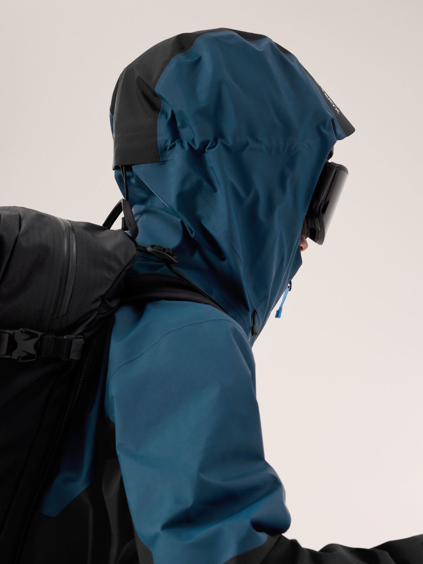 Sentinel Jacket Women's