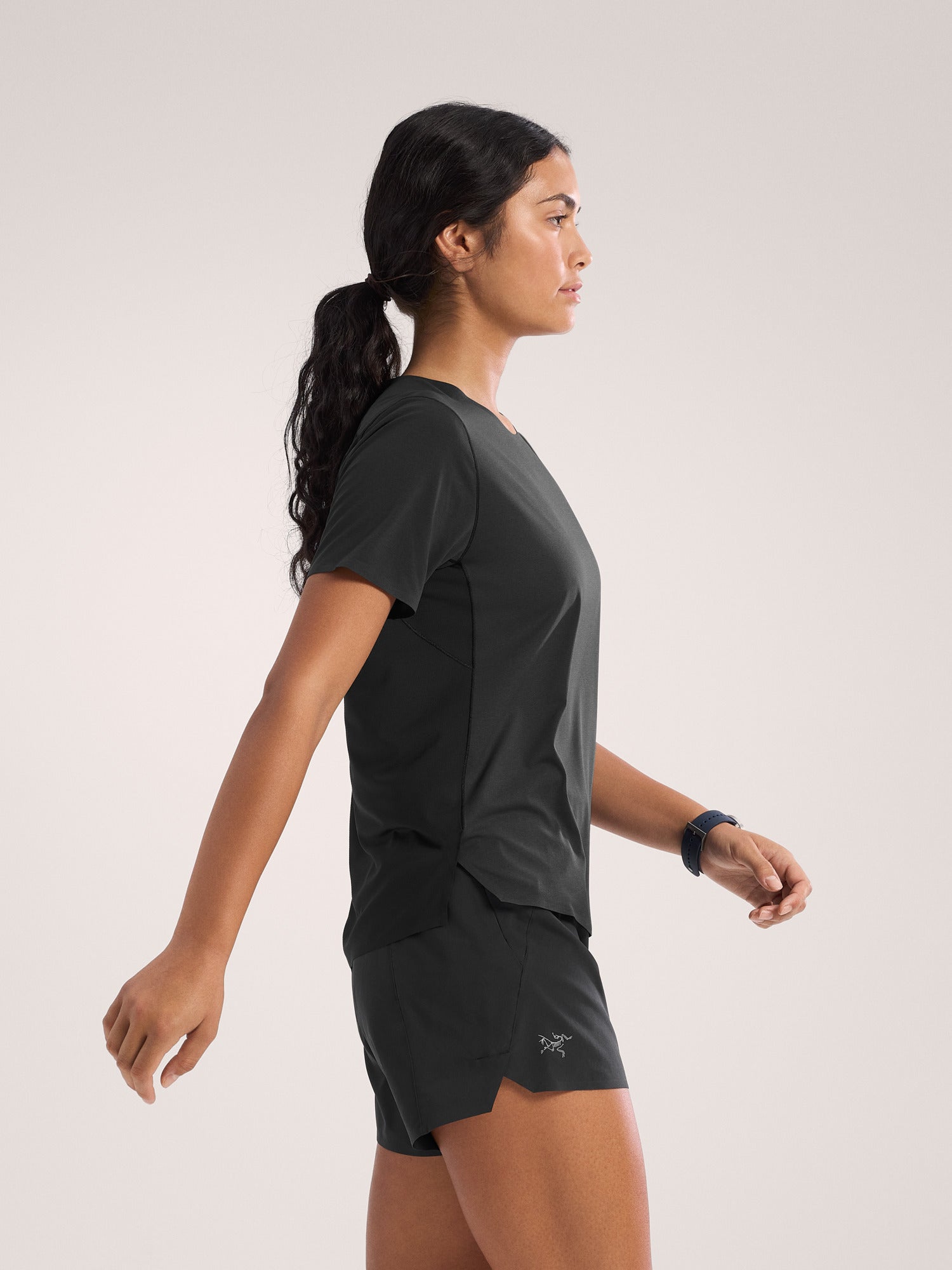 Norvan Crew Neck Shirt SS Women's Black - Arc'teryx Australia