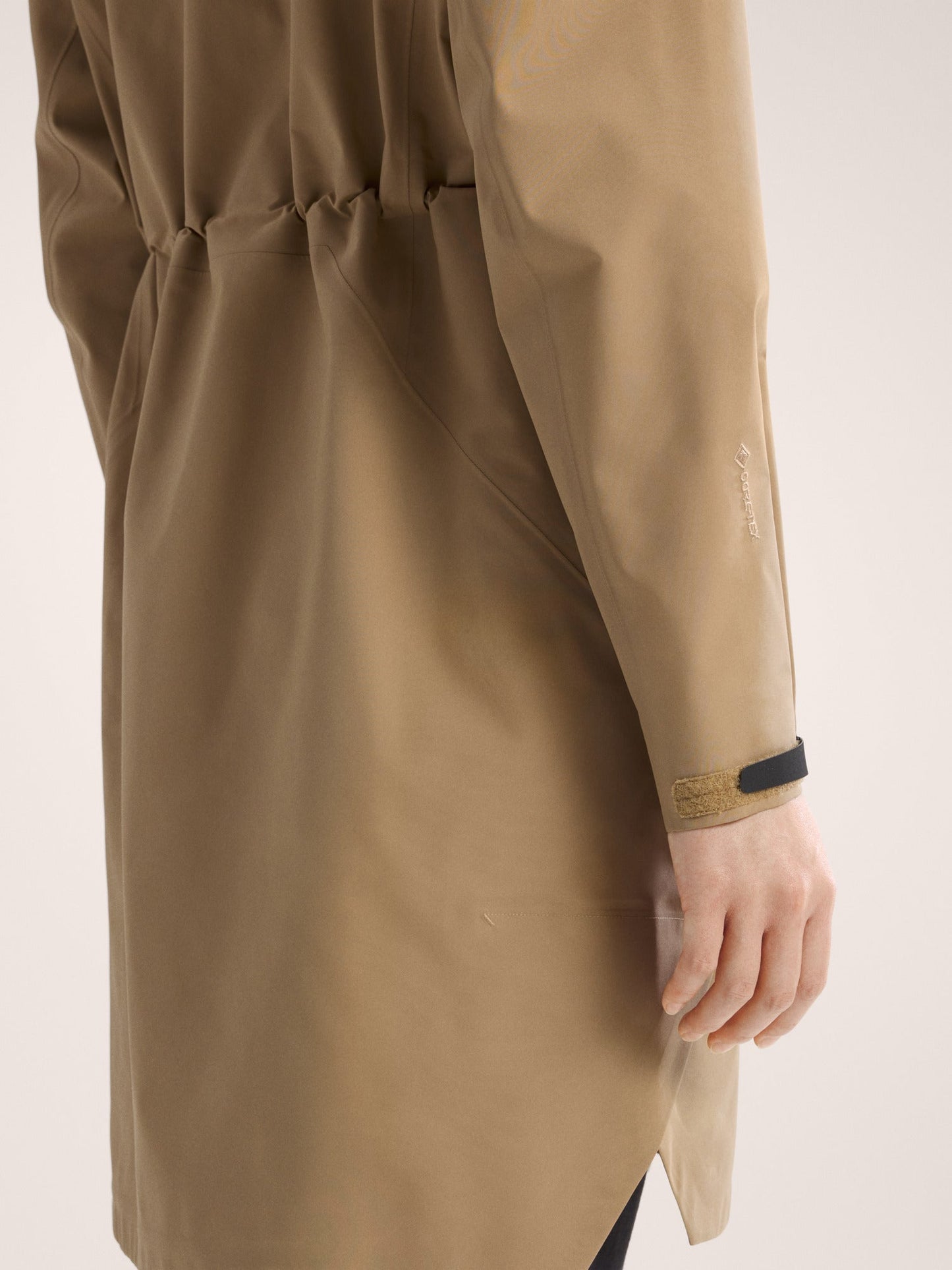 Beta Coat Women's