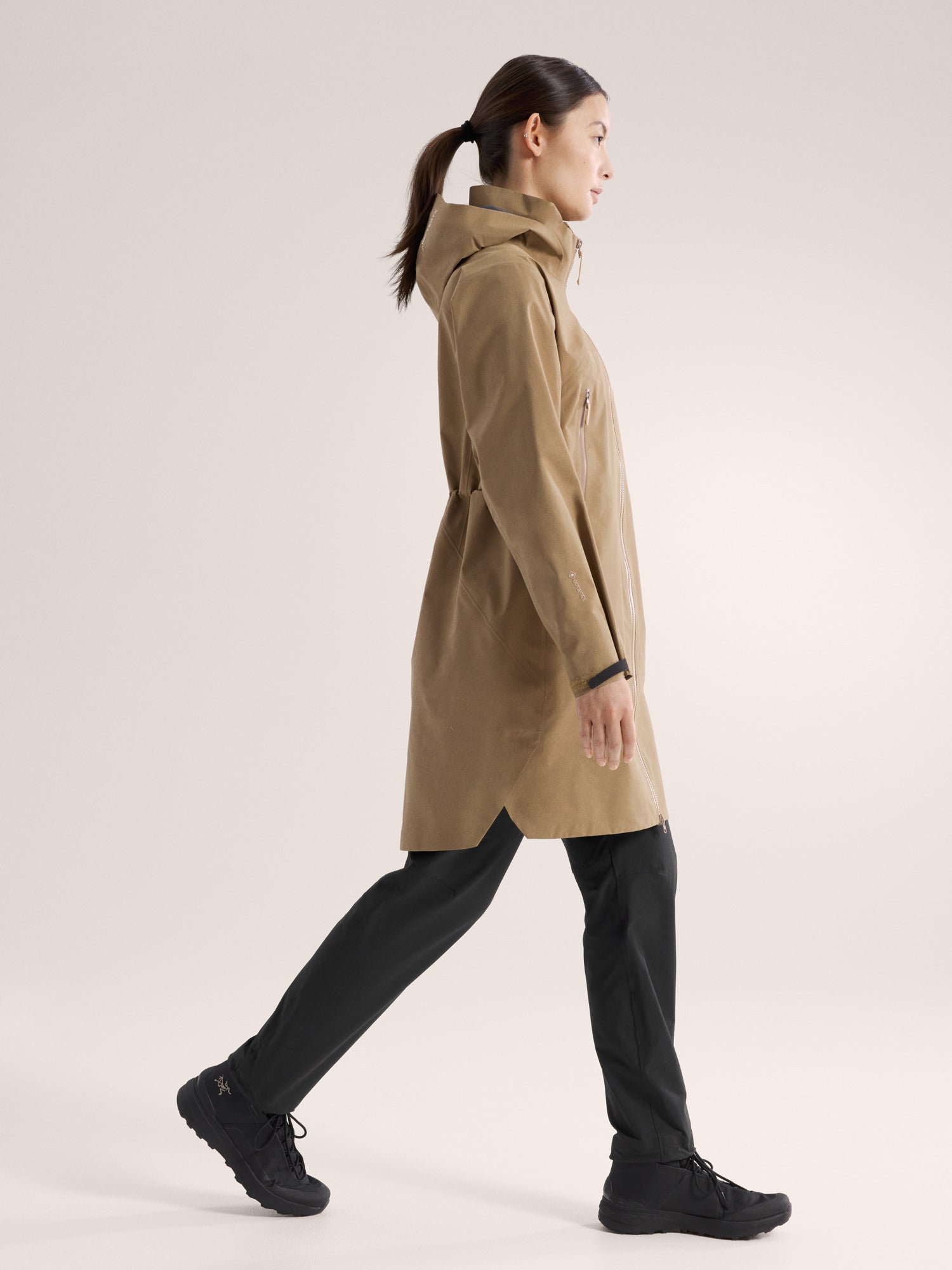 Beta Coat Women's