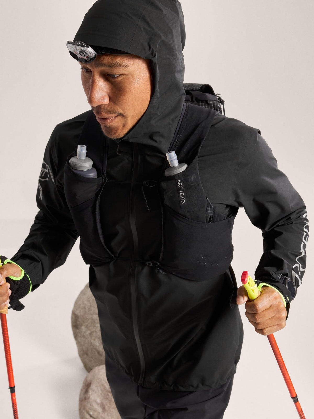 Arc'teryx Men's Waterproof Norvan Jacket Black – Black – Arc'teryx New ...