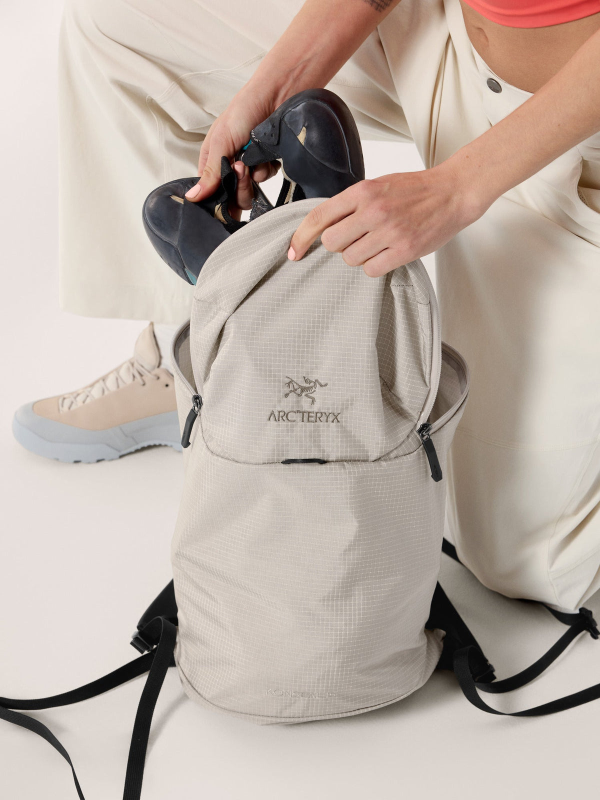 Konseal 15 Backpack